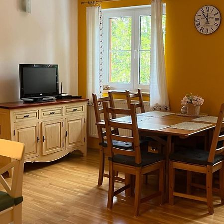 Apartman Pod Klasterem Румбурк Екстериор снимка