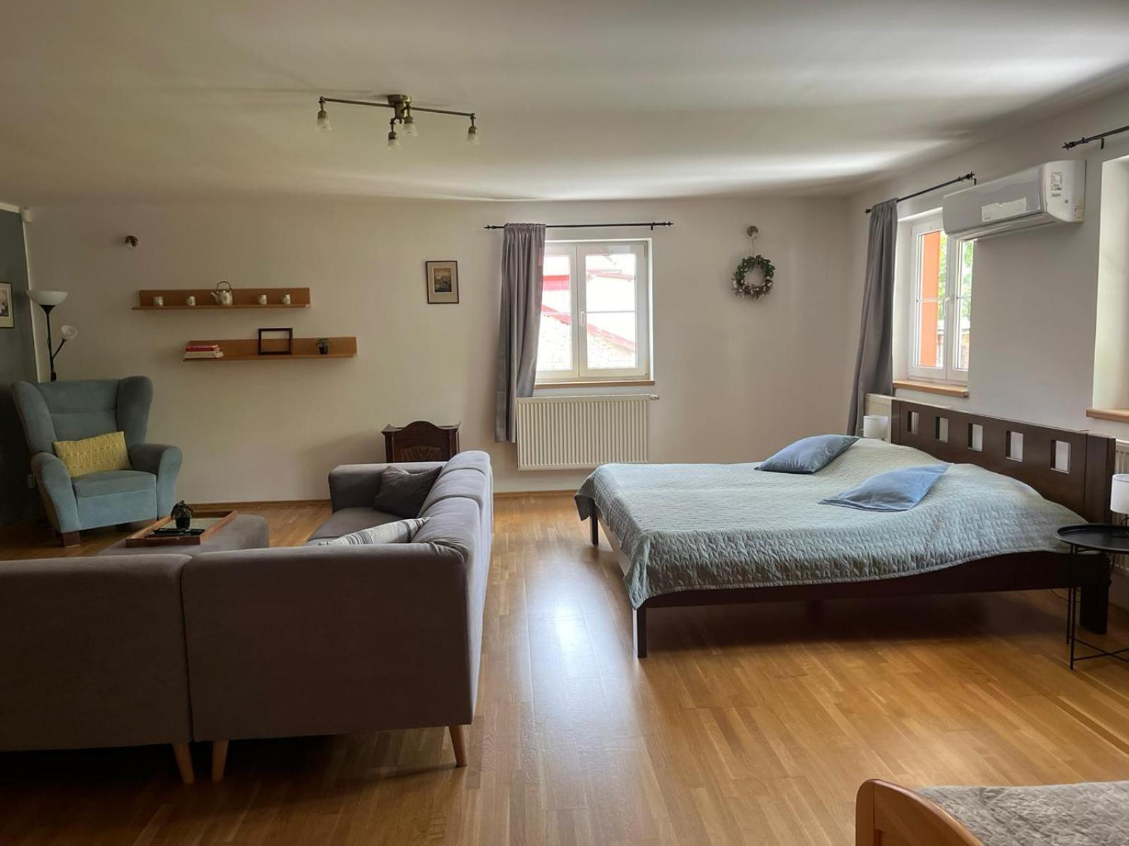 Apartman Pod Klasterem Румбурк Екстериор снимка