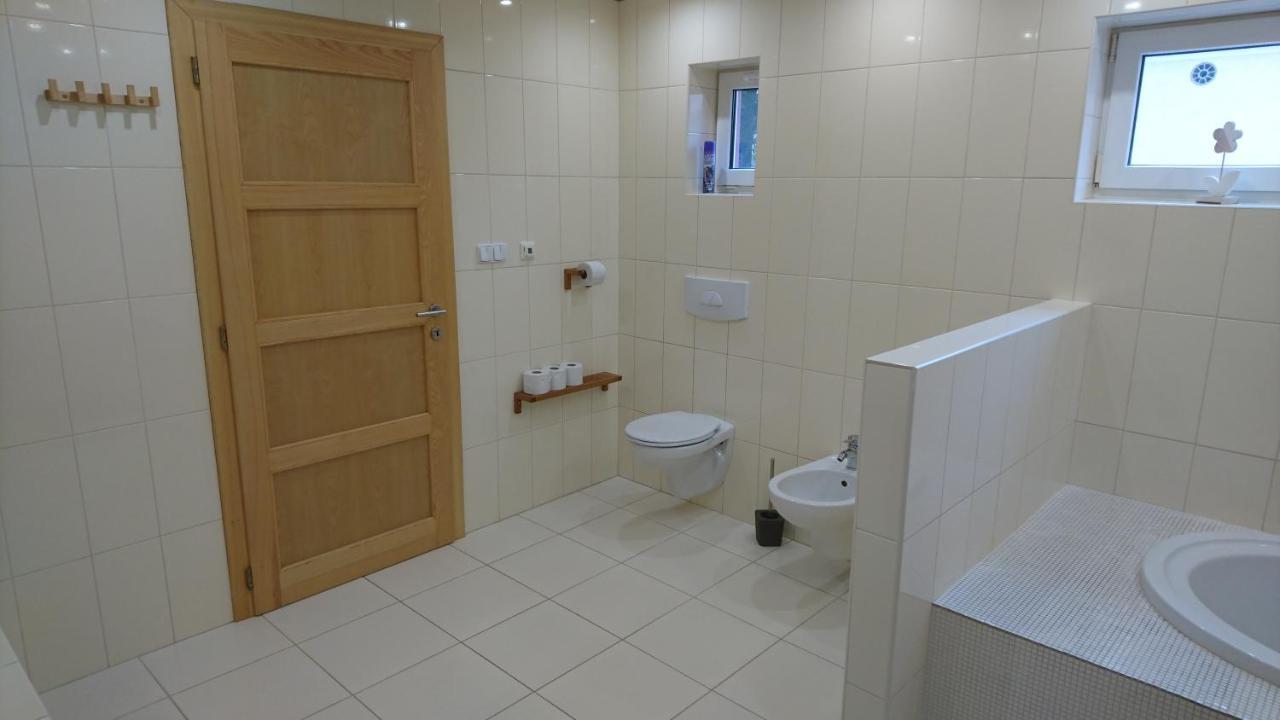 Apartman Pod Klasterem Румбурк Екстериор снимка